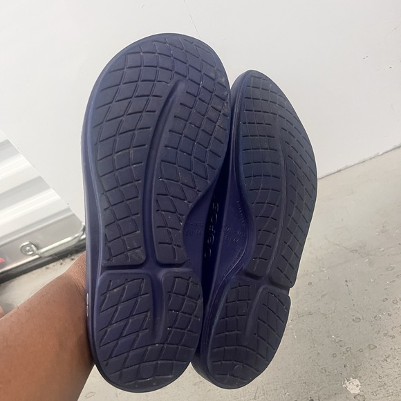 Oofos Thong Sandals Navy Women's Size 13 Men's 11 Recovery Comfort Flip Flops‎ - Picture 6 of 7